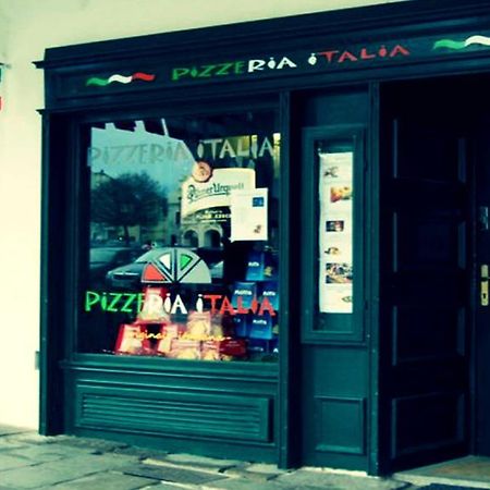 Penzion Pizzeria Telc Telč Exterior foto